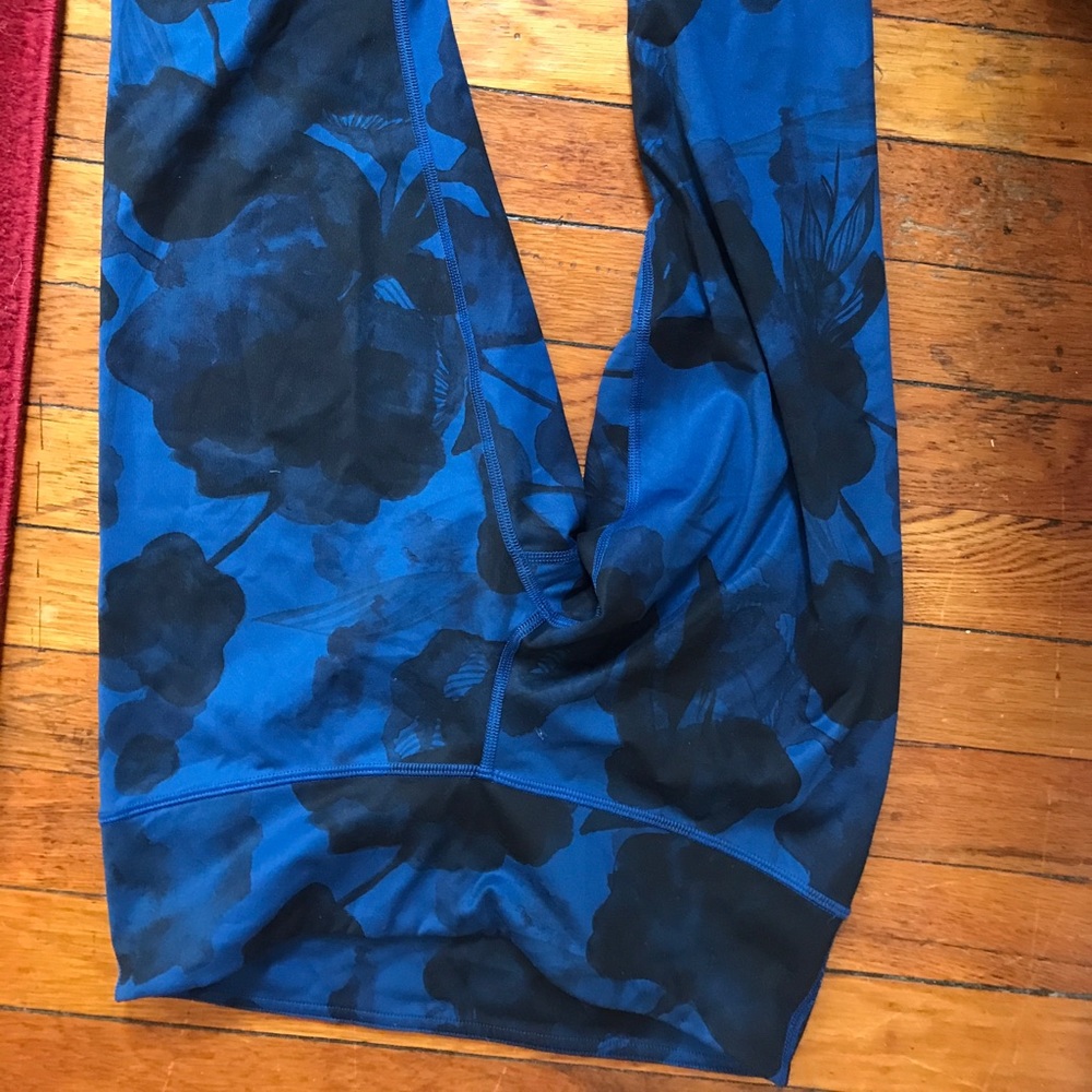Lululemon crop pants